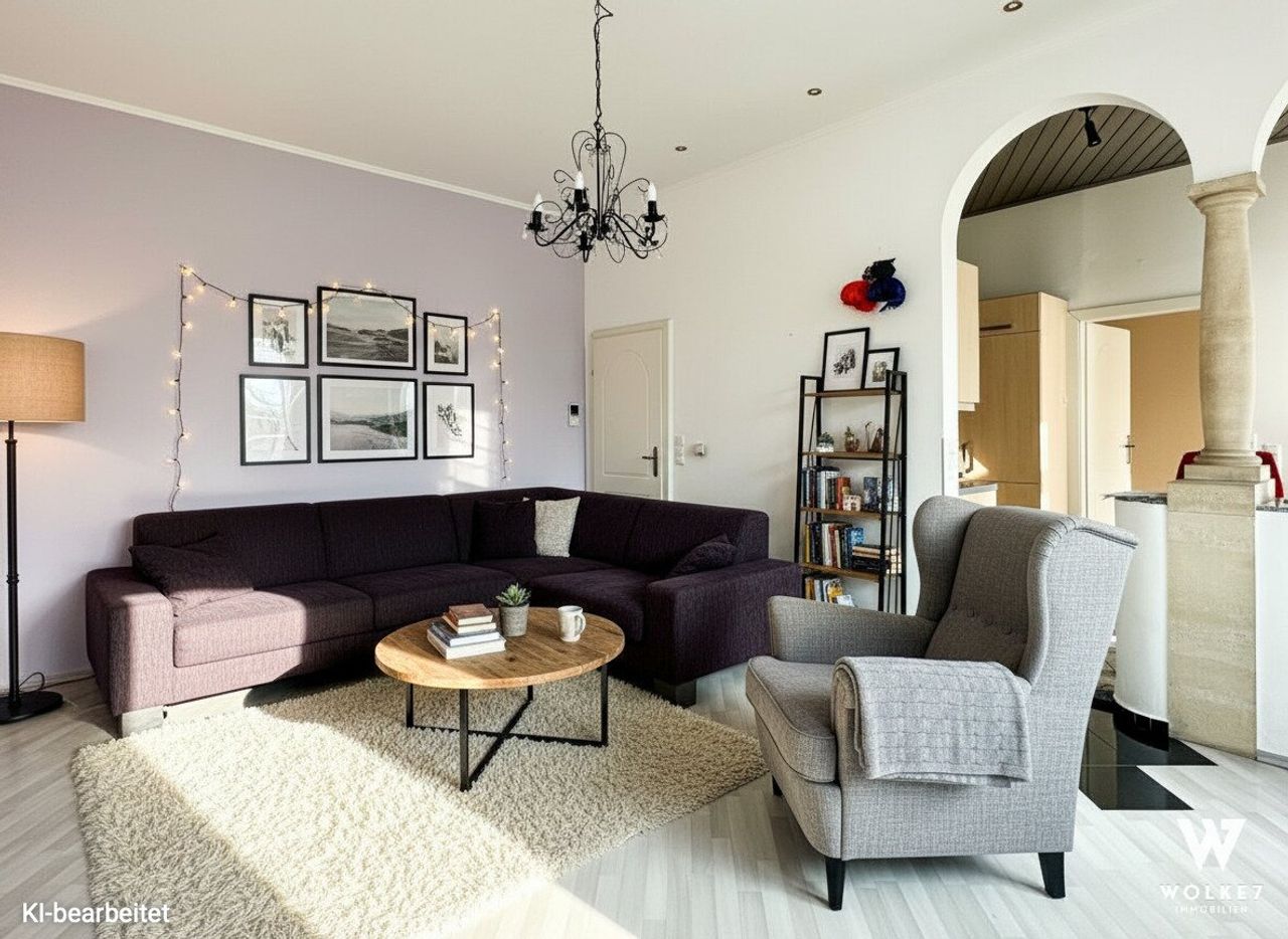 Zentrale 2-Zimmerwohnung mit Altbauflair: Hell | Grünblick | Nahe ...