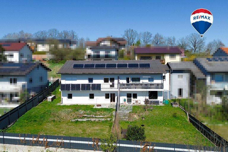 Mehrparteienhaus mit zwei Wohneinheiten