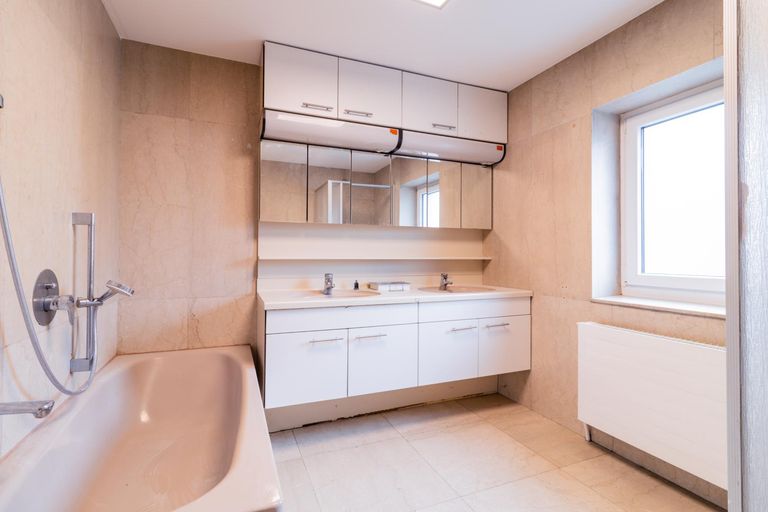 Badezimmer | Haushälfte 2