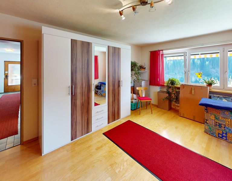 Strengen - Haus - UG Zimmer