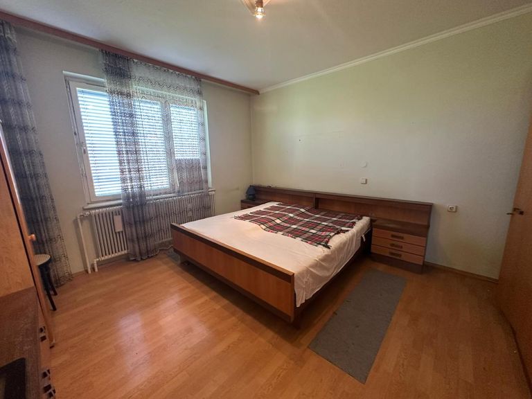 Einfamilienhaus mit Stall und Wirtschaftsgebäude i