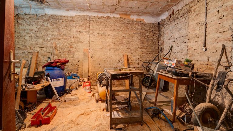 weitere Räumlichkeit