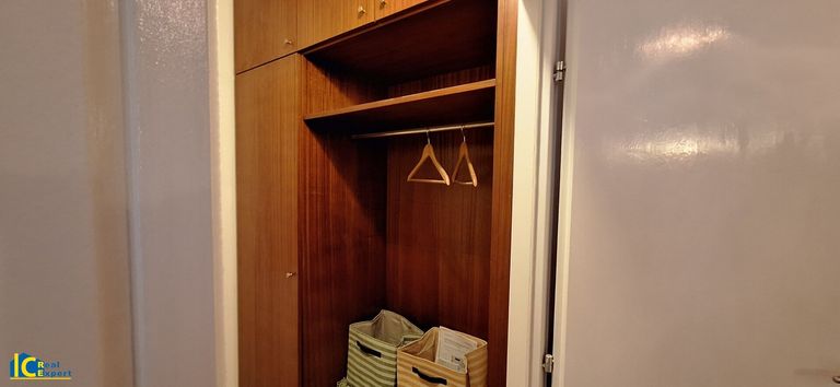 ...mit Einbauschrank