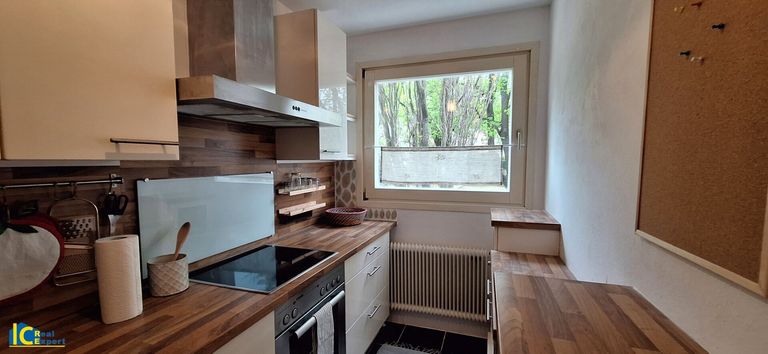 Komplett möblierte Küche