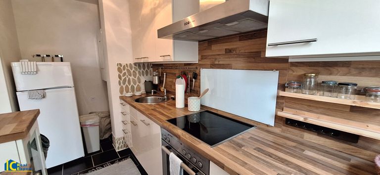 Gas-Kombi Therme diskret in der Küche