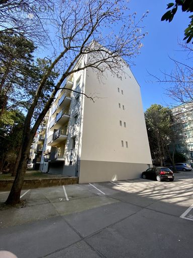 Parkplatz im Innenhof