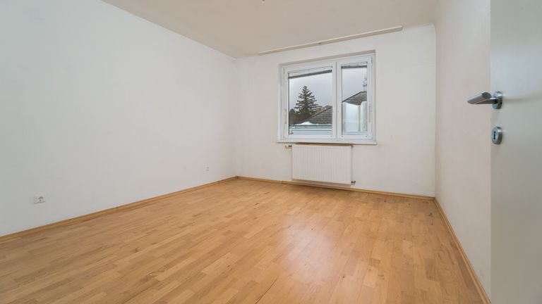 Schlafzimmer mit Blick auf Burg Lichtenstein