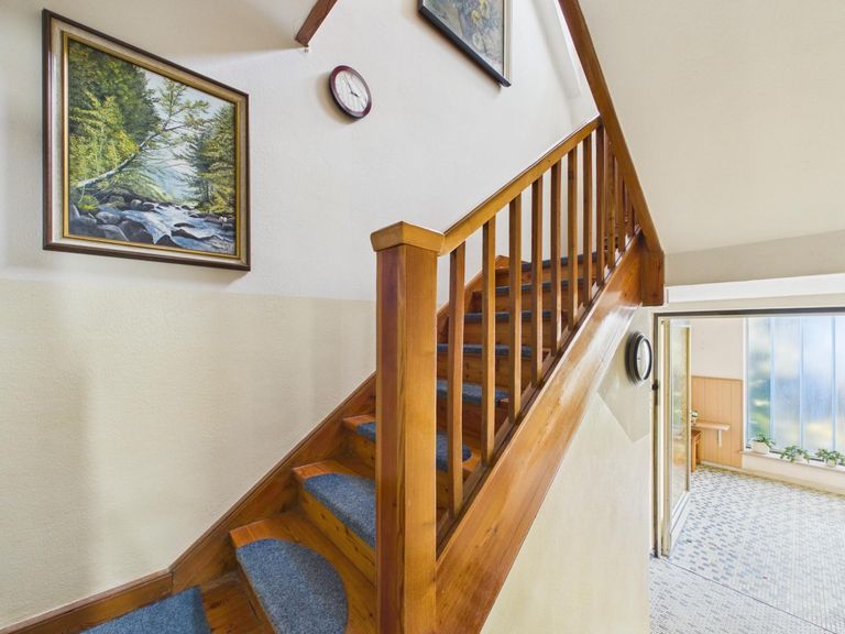 CAM04191G0-PR0091-STILL013