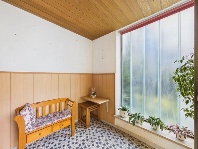 CAM04191G0-PR0091-STILL015