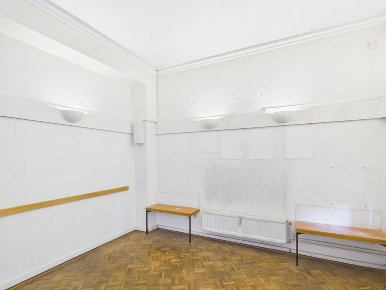 CAM05227G0-PR0041-STILL002