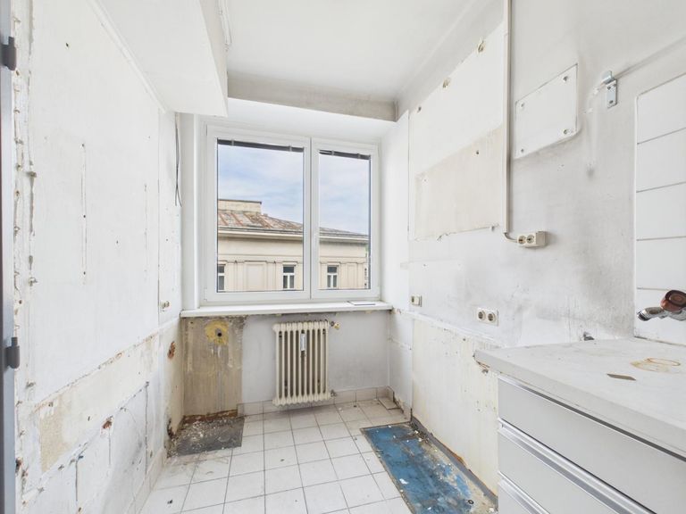 CAM05227G0-PR0041-STILL010