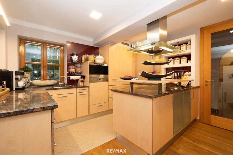 Küche seitliche Ansicht