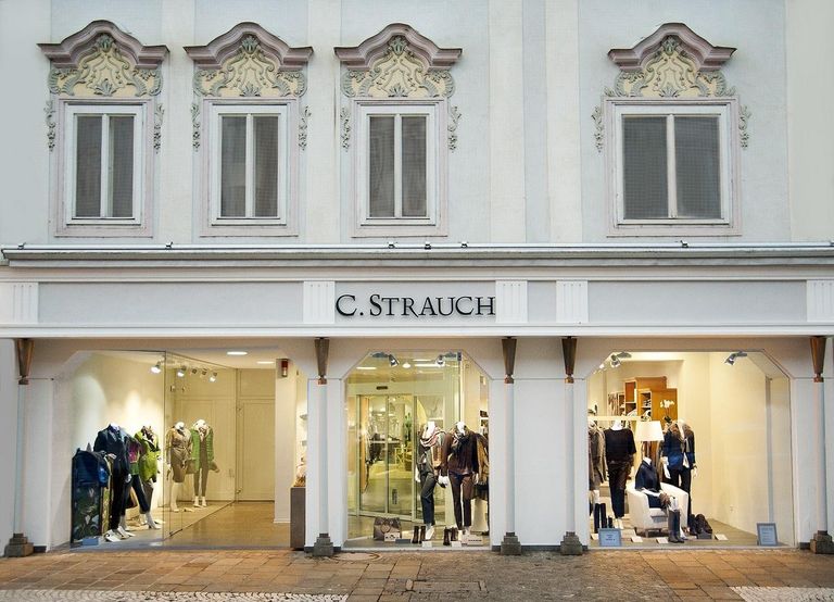 Geschaft-Außenansicht-01-Außenansicht