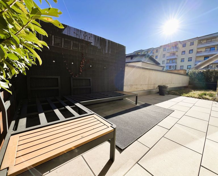 Süd-Garten mit Terrasse