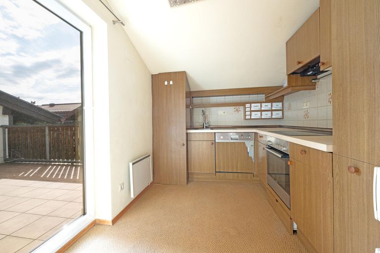 Küche mit Terrassentüre