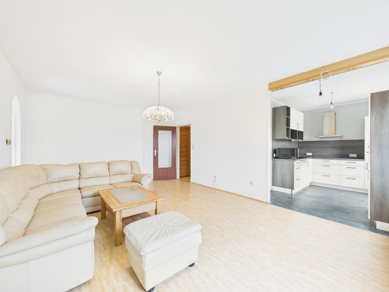 Wohnzimmer Bild 1