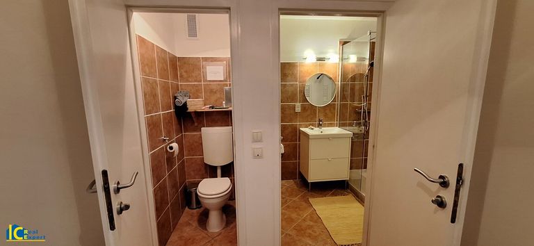 Bad und WC sind getrennt