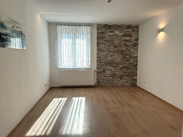 1 Wohnzimmer