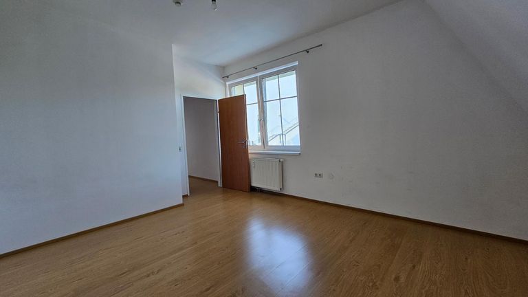 20250820_094946_resized