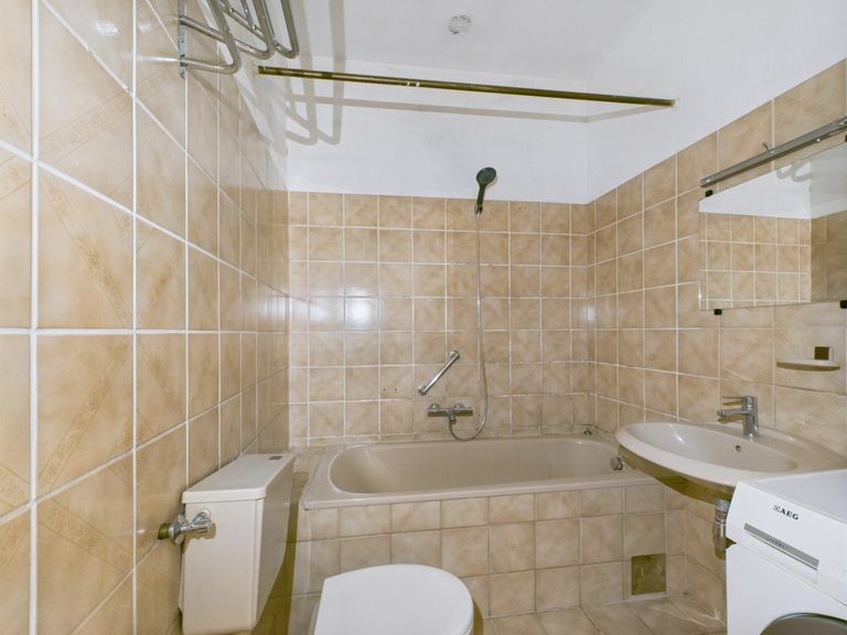 -30000862_1004106690_16207711