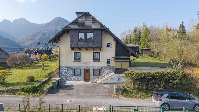 Hausansicht - Zufahrt