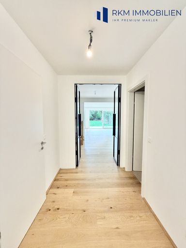 Zugang zu Wohnzimmer