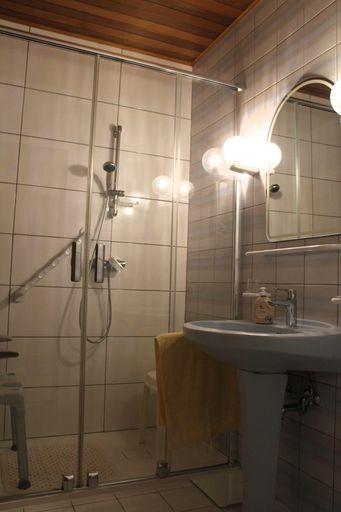 ETW 2000 Stockerau - Badezimmer