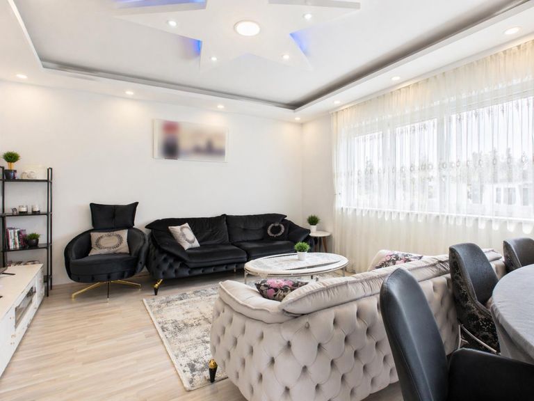 Wohnzimmer b