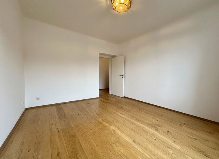 2. Schlafzimmer