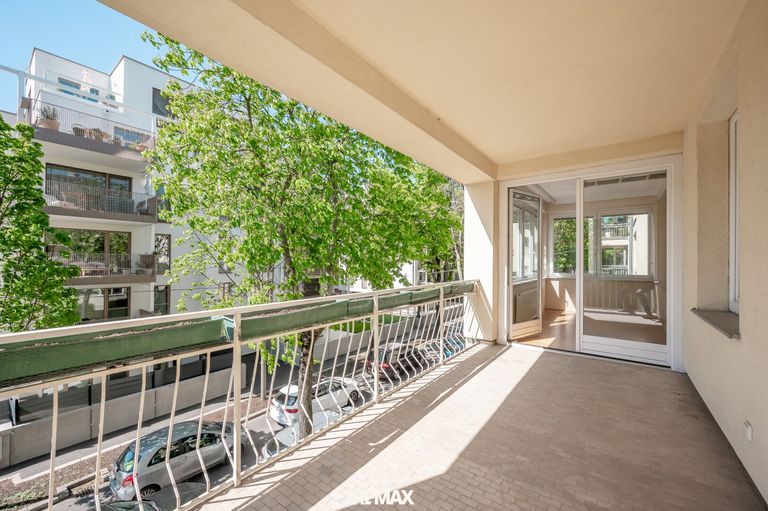 Großer Balkon