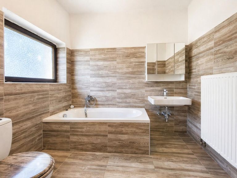 Badezimmer 2