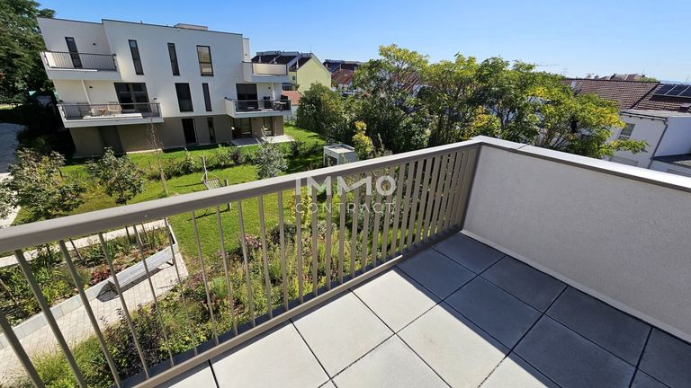 Ostterrasse mit Ausblick
