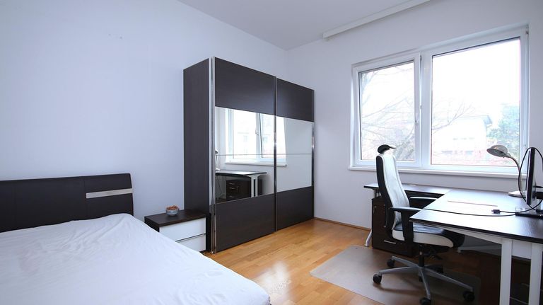 Zimmer III
