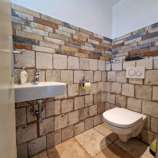WC UG