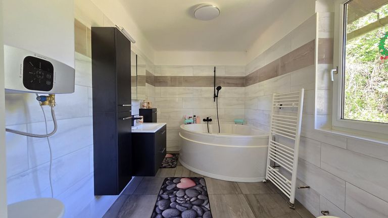 19 Badezimmer OG