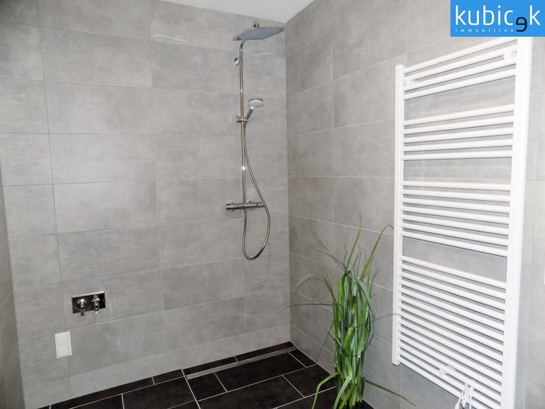 Badezimmer/Dusche
