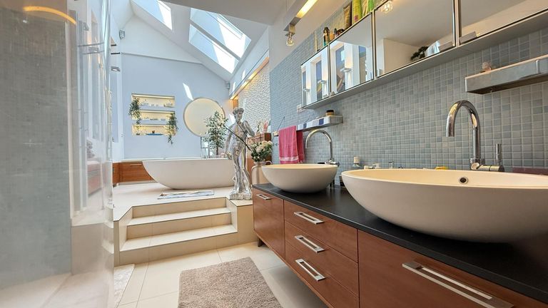 Badezimmer EG