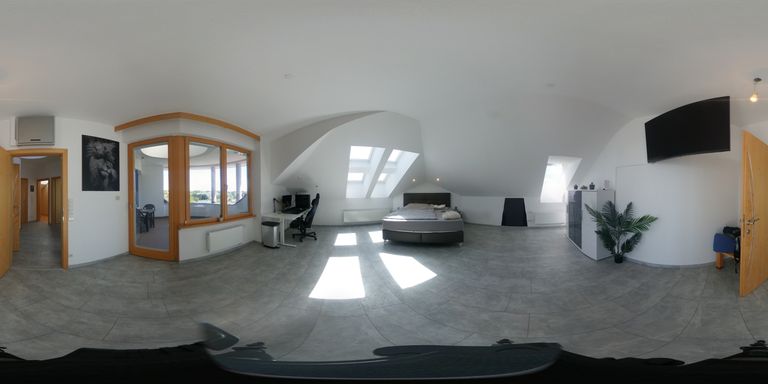 Zimmer mit Loggia DG