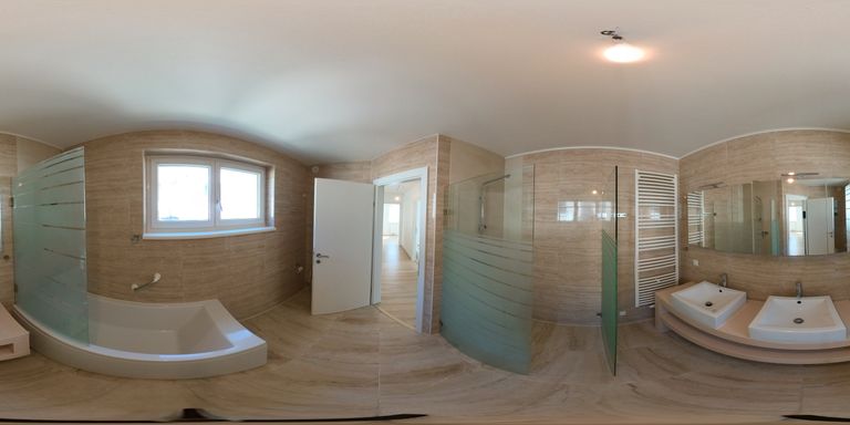 360°