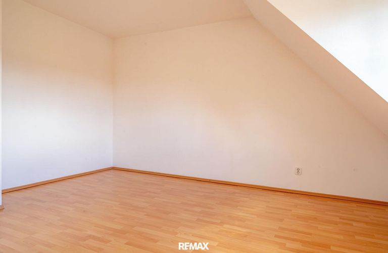 Zimmer 1 OG
