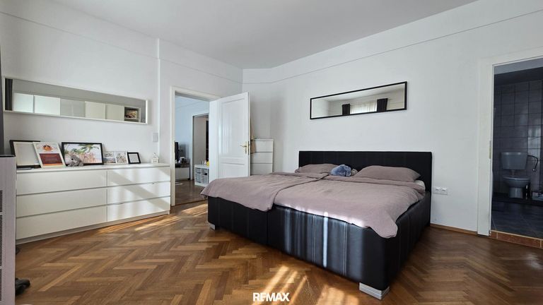 Schlafzimmer EG