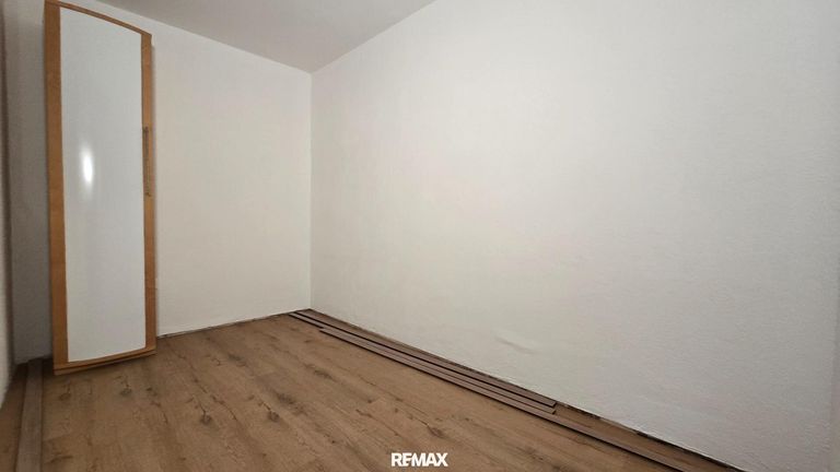 Schrankraum im Raum 2