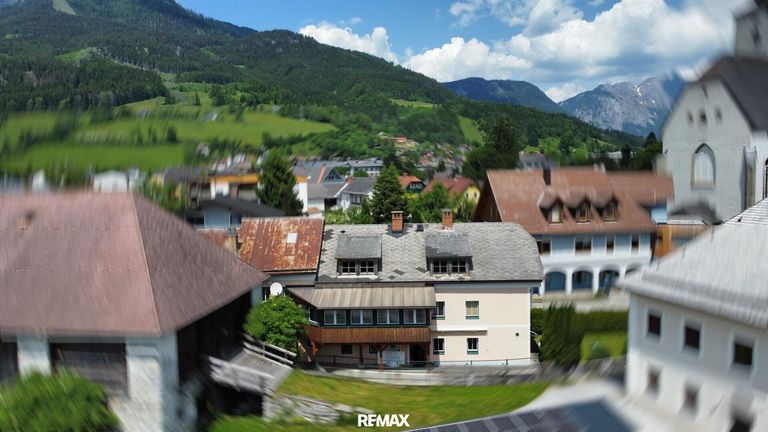 Gebäude von oben und S