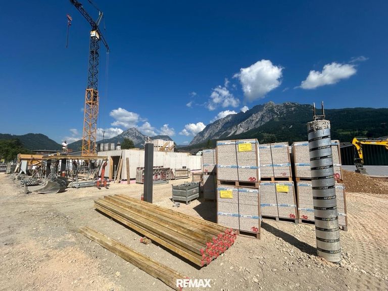 Die Baustelle läuft auf Hochtouren