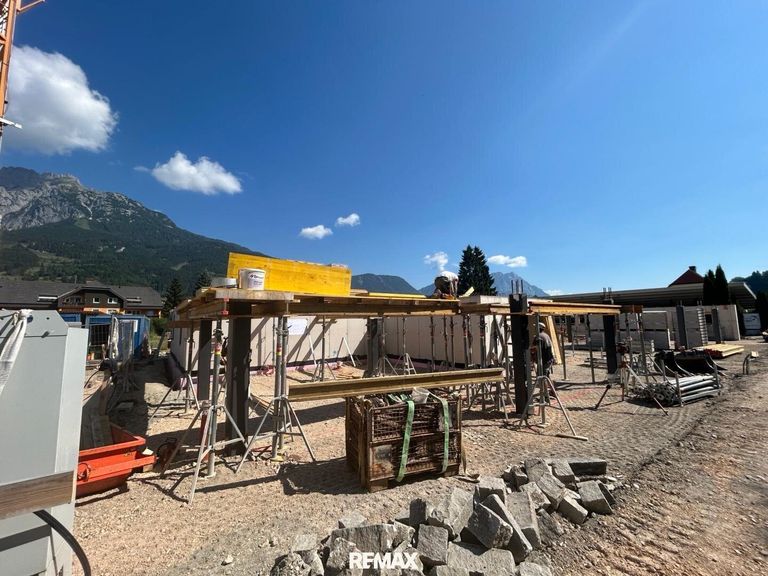 Die Baustelle läuft auf Hochtouren