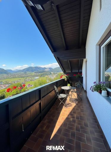 Balkon mit Aussicht auf Irdning, NO