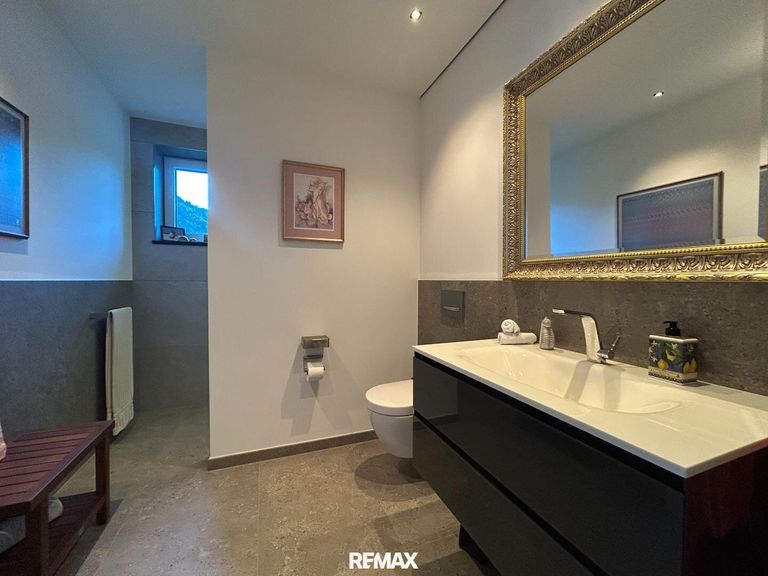Badezimmer EG