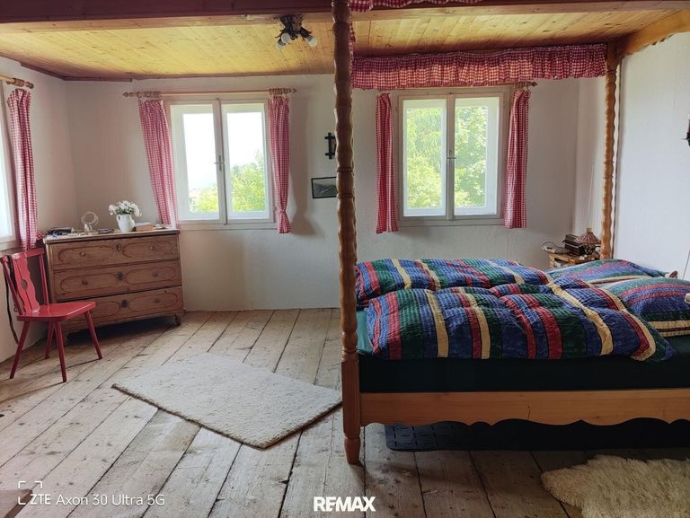 Zimmer 1 OG.