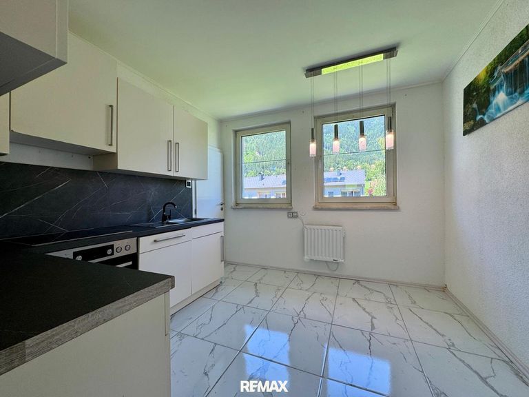 Küche mit Essbereich