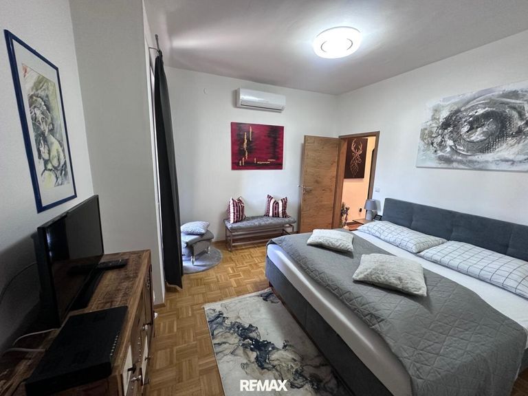Schlafzimmer 2